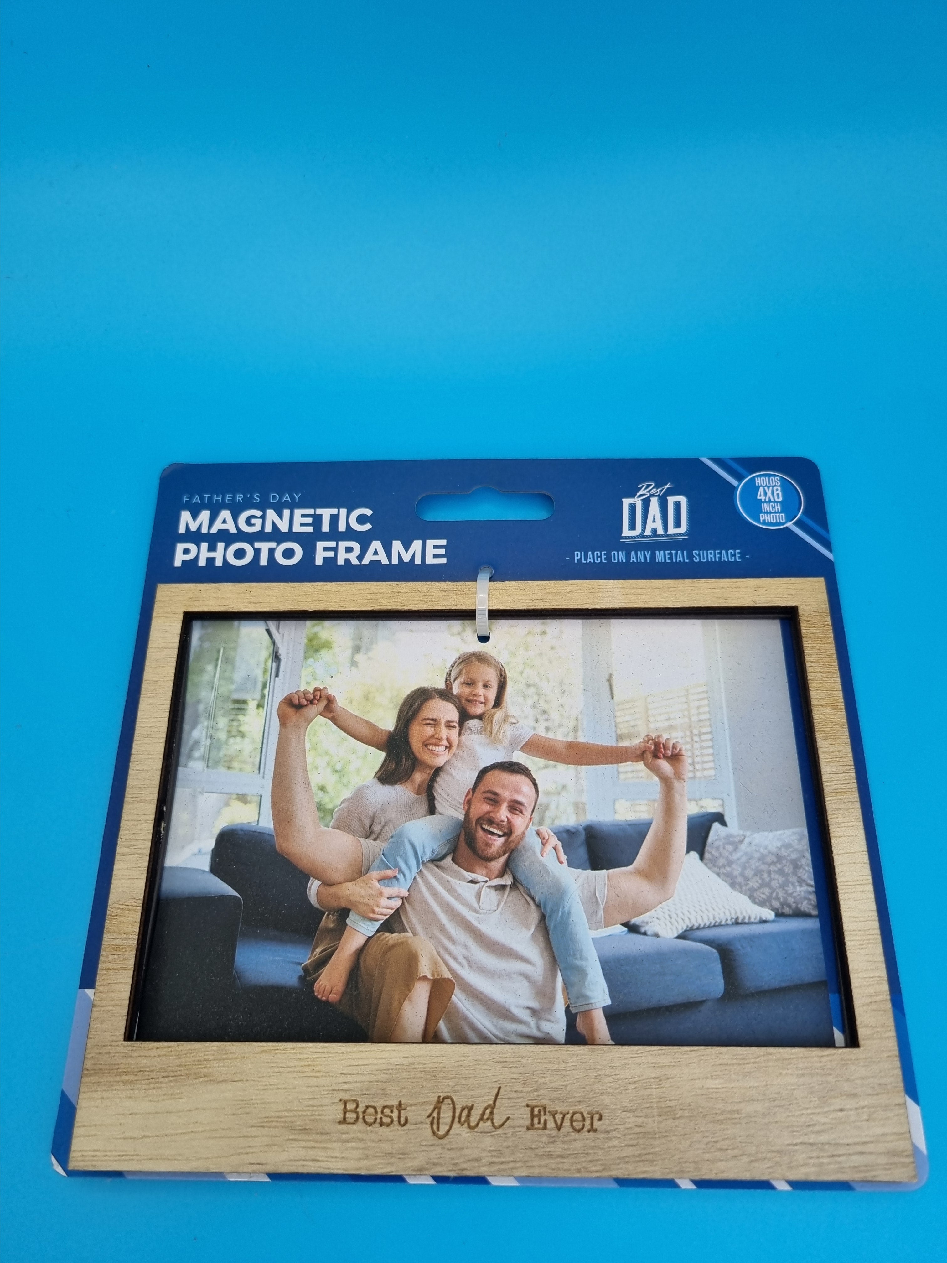 Magnetic wooden photo frame with “Best Dad Ever” message designed to display a cherished family photograph.